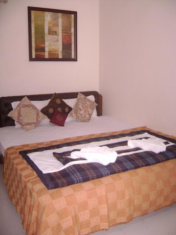 Innra Guest House Kolkata Room photo